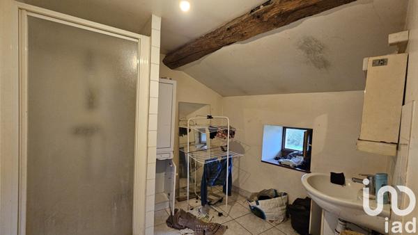 Maison de village 5 pièces de 103 m² à Les Adjots (16700)