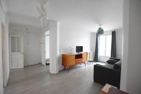 Appartement Courbevoie meublé - 2 pièces - 50.93 m2
