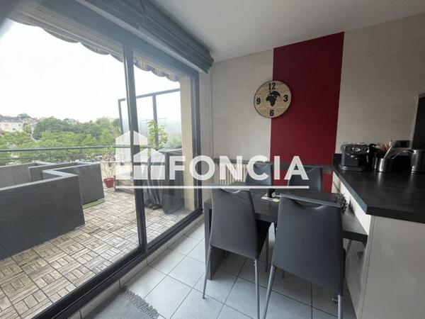 Location Appartement 5 pièces 128.3 m² - 10 ALLEE GUINEBRETIERE Laval 53000