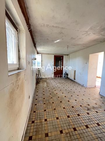 Maison à Beaumont-sur-Sarthe, 72170 - 5 pièces 106m²