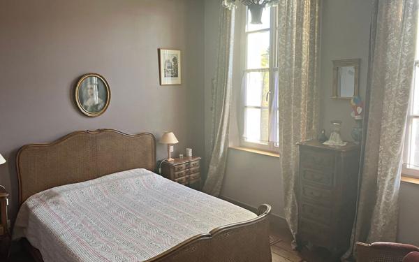 Maison à vendre    7 pièces •  Angoulême