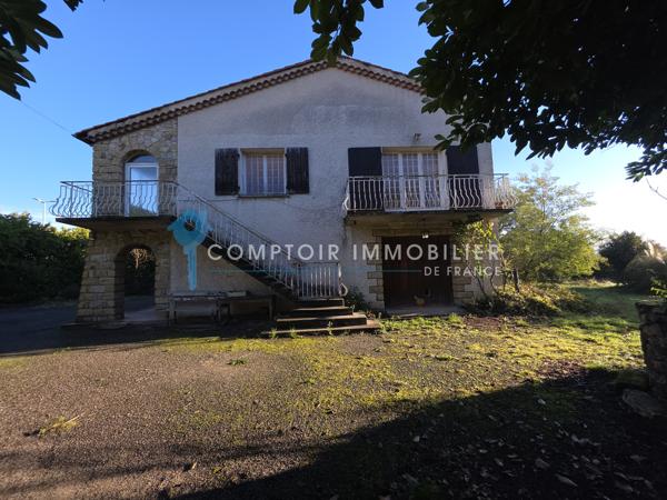 Maison
                                                                                                                                                                                                                                                                                                                        5 pièce(s)                                                                                                                                                                                                          3 chambre(s)                                                                                                                                                                                                          200  m²