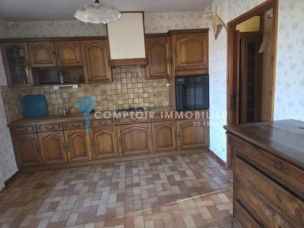 Maison
                                                                                                                                                                                                                                                                                                                        5 pièce(s)                                                                                                                                                                                                          3 chambre(s)                                                                                                                                                                                                          200  m²