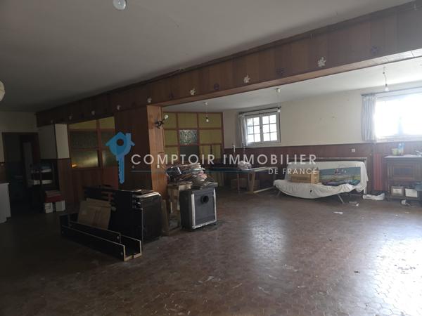 Maison
                                                                                                                                                                                                                                                                                                                        5 pièce(s)                                                                                                                                                                                                          3 chambre(s)                                                                                                                                                                                                          200  m²