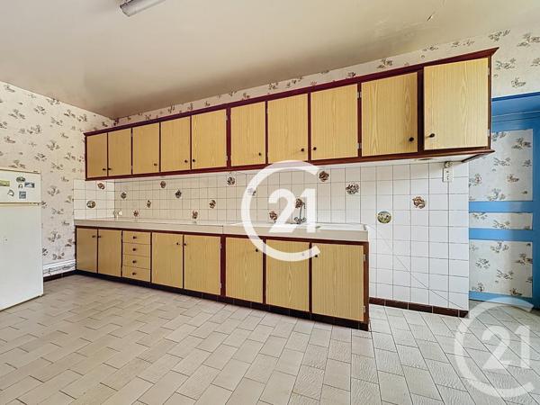 Maison à vendre  7 pièces - 218,30 m2 LOUZAC ST ANDRE - 16