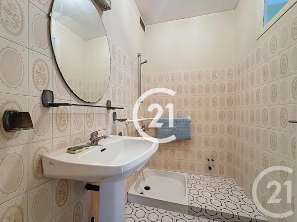 Maison à vendre  7 pièces - 218,30 m2 LOUZAC ST ANDRE - 16