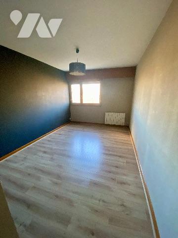 À vendre en exclusivité: Superbe appartement de 112 m² à Nancy avec ses 3 balcons, cave et parking.