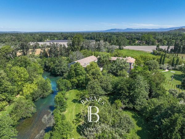Le Thor, Propriété  800 m² à vendre