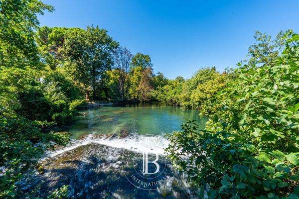 Le Thor, Propriété  800 m² à vendre