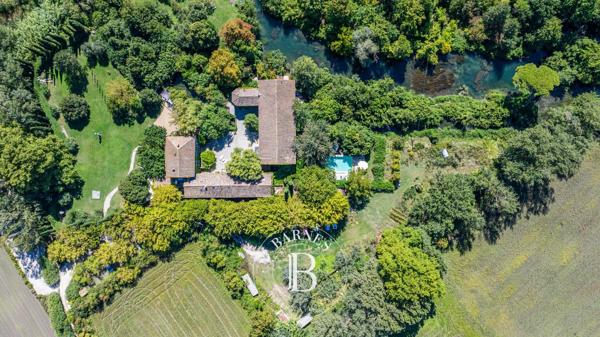 Le Thor, Propriété  800 m² à vendre