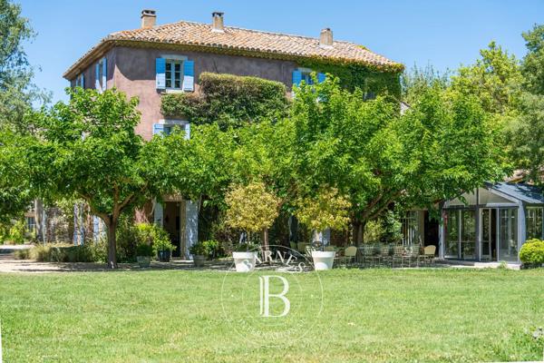 Le Thor, Propriété  800 m² à vendre