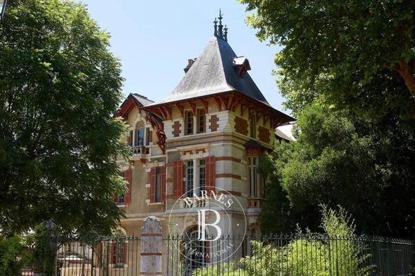 Beaune, Maison  963 m² à vendre