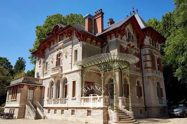 Beaune, Maison  963 m² à vendre