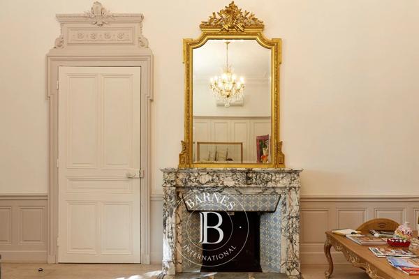 Beaune, Maison  963 m² à vendre