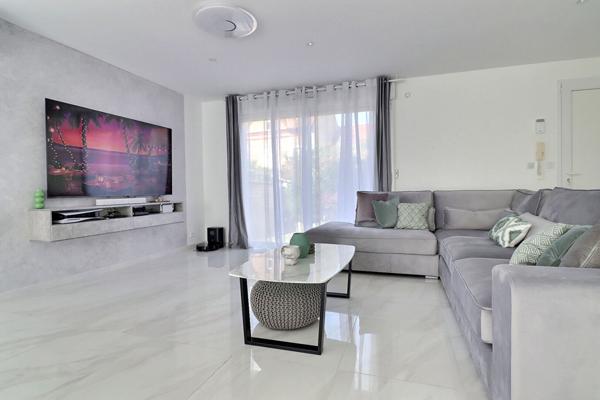 Maison 6 pièces + garage + jardin