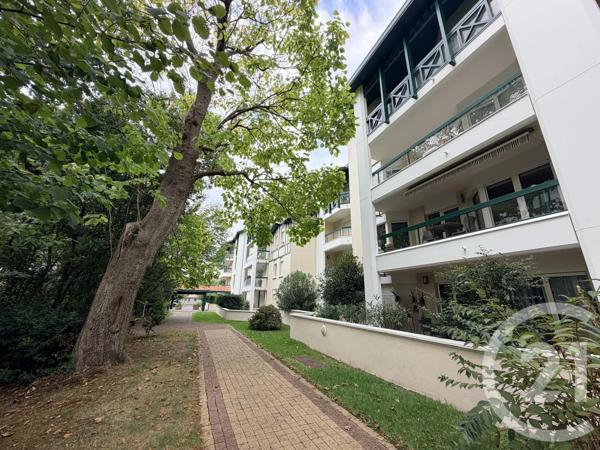 Appartement F3 à vendre  3 pièces - 82,97 m 2   ANGLET  - 64