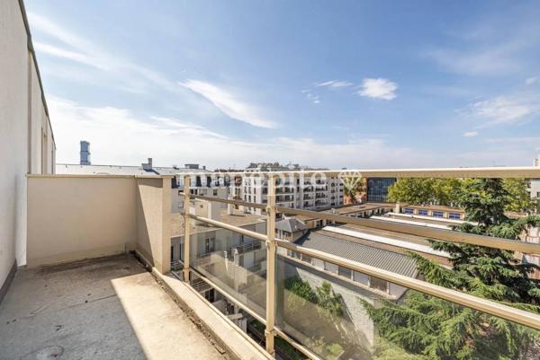 Appartement
         3 pièces
        - 63 m² Exclusivité 475 000 € *