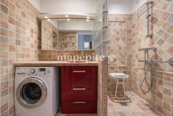 Appartement
         3 pièces
        - 63 m² Exclusivité 475 000 € *