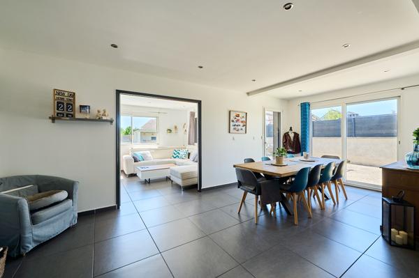 Maison contemporaine à CHEVIGNY-SAINT-SAUVEUR 7 PIÈCES 162m2