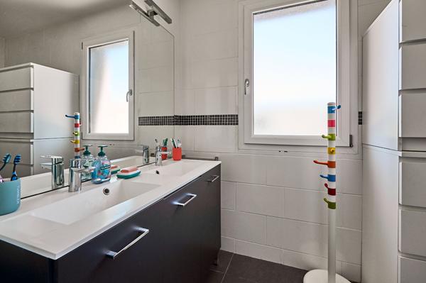 Maison contemporaine à CHEVIGNY-SAINT-SAUVEUR 7 PIÈCES 162m2