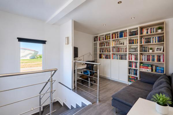 Maison contemporaine à CHEVIGNY-SAINT-SAUVEUR 7 PIÈCES 162m2