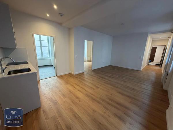 Appartement à louer 2 pièces 49m² Vichy (03200)