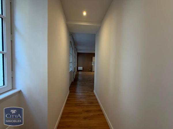 Appartement à louer 2 pièces 49m² Vichy (03200)