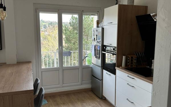 Appartement à vendre    3 pièces • 65,02 m2 Neuville-sur-Saône