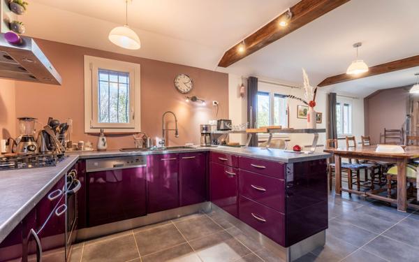 Maison à vendre    7 pièces •  Fleurieux-sur-l'Arbresle