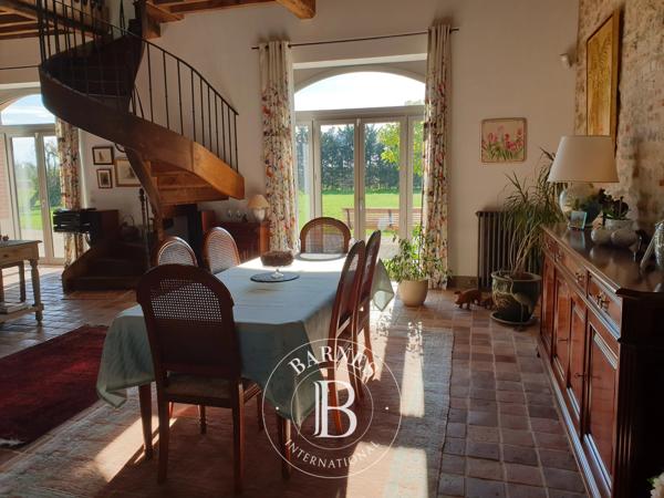 Decize, Maison 3 Chambres -  265 m² à vendre