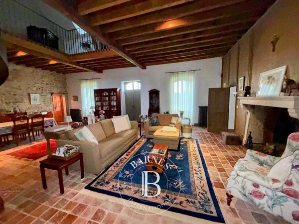 Decize, Maison 3 Chambres -  265 m² à vendre