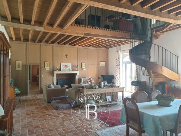 Decize, Maison 3 Chambres -  265 m² à vendre