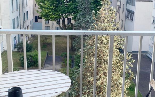 Appartement à vendre    3 pièces • 76,15 m2 Lyon 6