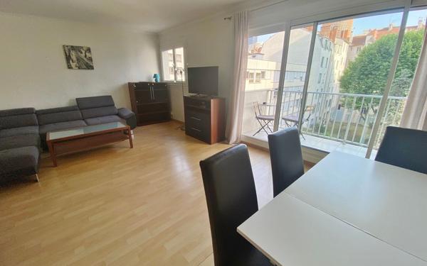 Appartement à vendre    3 pièces • 76,15 m2 Lyon 6