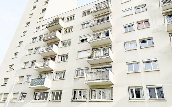 Appartement à vendre    3 pièces • 76,15 m2 Lyon 6