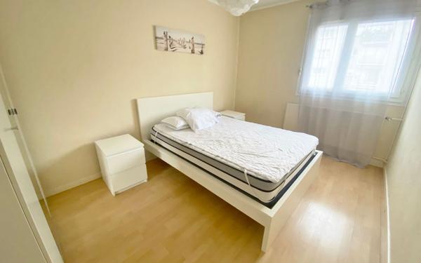 Appartement à vendre    3 pièces • 76,15 m2 Lyon 6