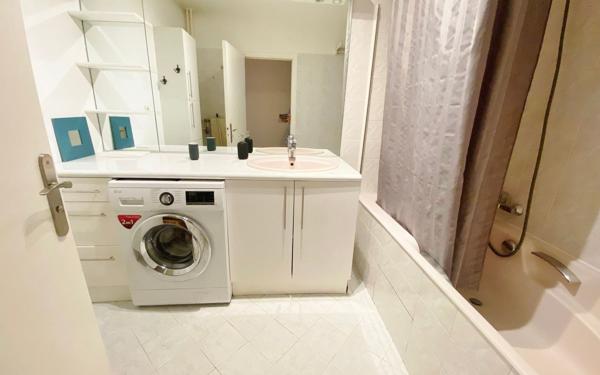 Appartement à vendre    3 pièces • 76,15 m2 Lyon 6