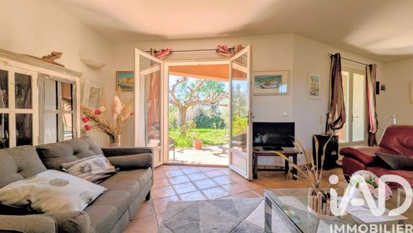 Maison à vendre 4 pièces 125 m² Saint-Cyr-sur-Mer