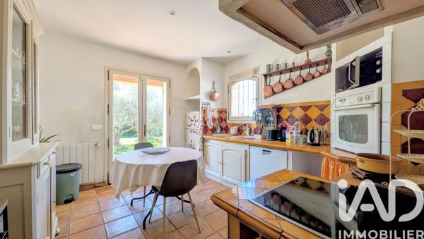 Maison à vendre 4 pièces 125 m² Saint-Cyr-sur-Mer