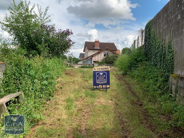 Terrain à vendre 938m² Château-Thierry (02400)