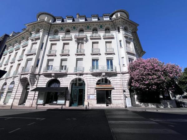 Appartement de caractère avec vue  – Place Verdun à Tarbes