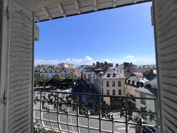 Appartement de caractère avec vue  – Place Verdun à Tarbes