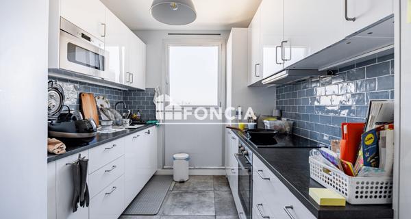 À vendre Appartement 4 pièces 93.75 m² - Paris 75015