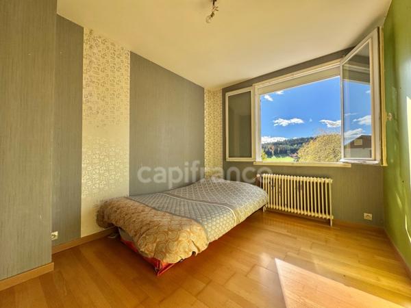 MAISON MITOYENNE 115 M2, TERRAIN CLOS DE 588 M2, 3 CHAMBRES DONT UNE AVEC DRESSING, BUREAU, TERRASSE DE 30 M2, TERRASSE COUVERTE DE 50 M2, CAR PORT, FIBRE, POMPE À CHALEUR, CHARPENTE/COUVERTURE OK