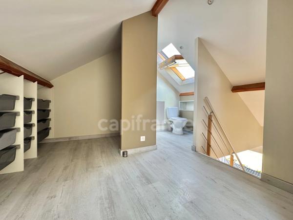 MAISON MITOYENNE 115 M2, TERRAIN CLOS DE 588 M2, 3 CHAMBRES DONT UNE AVEC DRESSING, BUREAU, TERRASSE DE 30 M2, TERRASSE COUVERTE DE 50 M2, CAR PORT, FIBRE, POMPE À CHALEUR, CHARPENTE/COUVERTURE OK