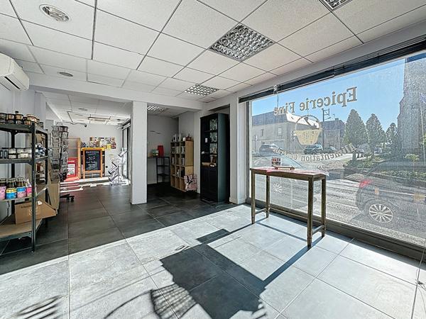 IMMEUBLE Martigne Briand 4 pièce(s)