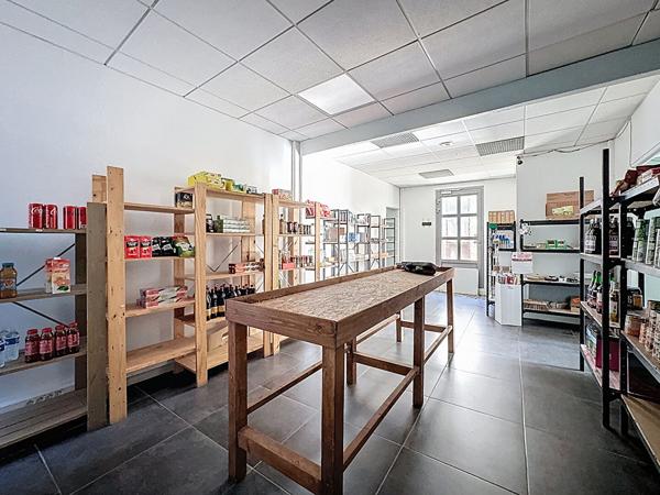 IMMEUBLE Martigne Briand 4 pièce(s)