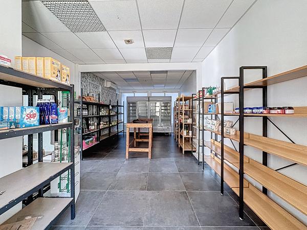 IMMEUBLE Martigne Briand 4 pièce(s)