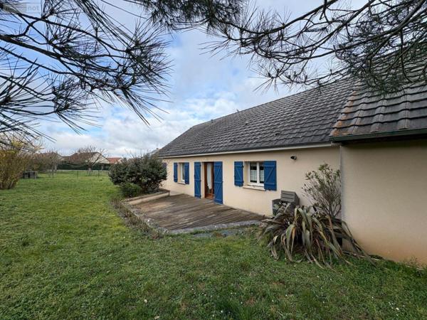 Maison à vendre à Argenton-sur-Creuse dans l'Indre (36200), ref : 037/2696