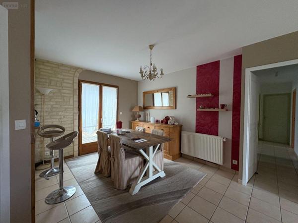 Maison à vendre à Argenton-sur-Creuse dans l'Indre (36200), ref : 037/2696